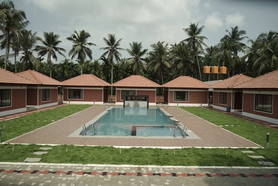 King Size Private Cottage