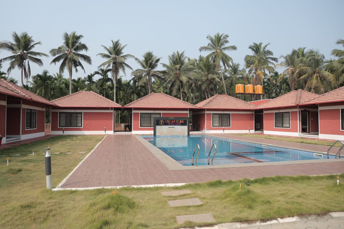 Queen Size Private Cottage