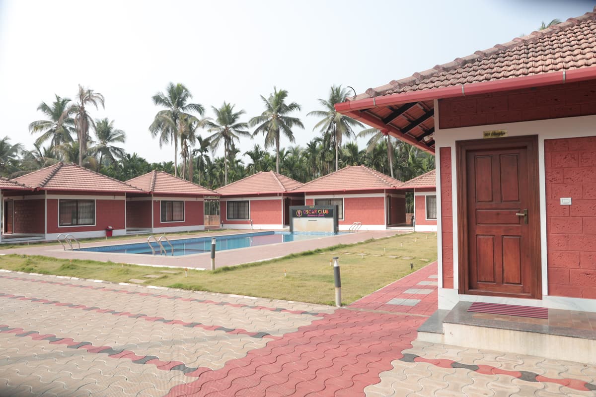 King Size Private Cottage